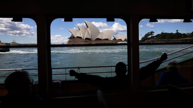 αυστραλία-kαταργεί-τη-χρυσή-βίζα-σε-ε-562843906