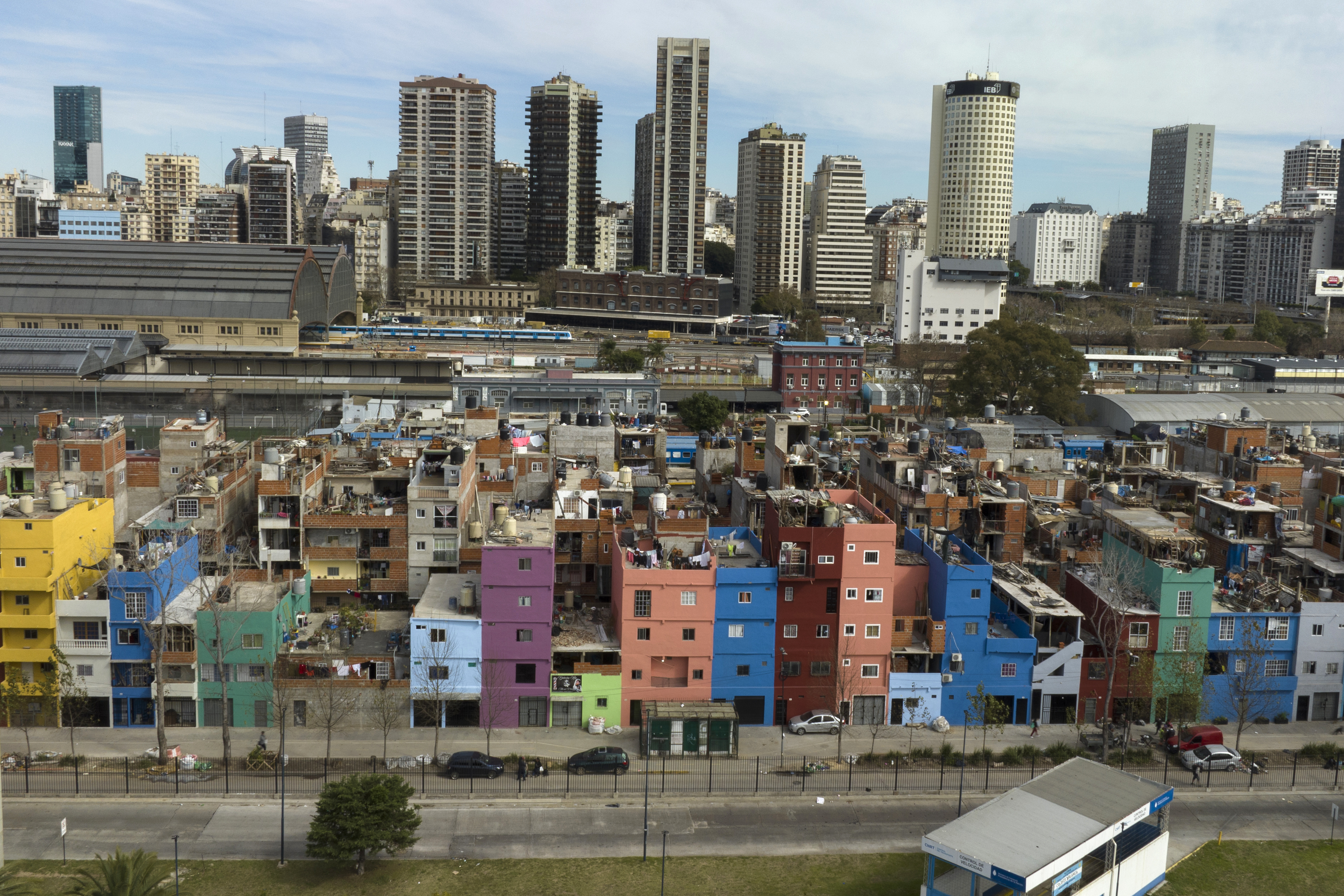 Αθήνα – Μπουένος Αϊρες: Κοινές διαδρομές στις πόλεις τού σήμερα-3