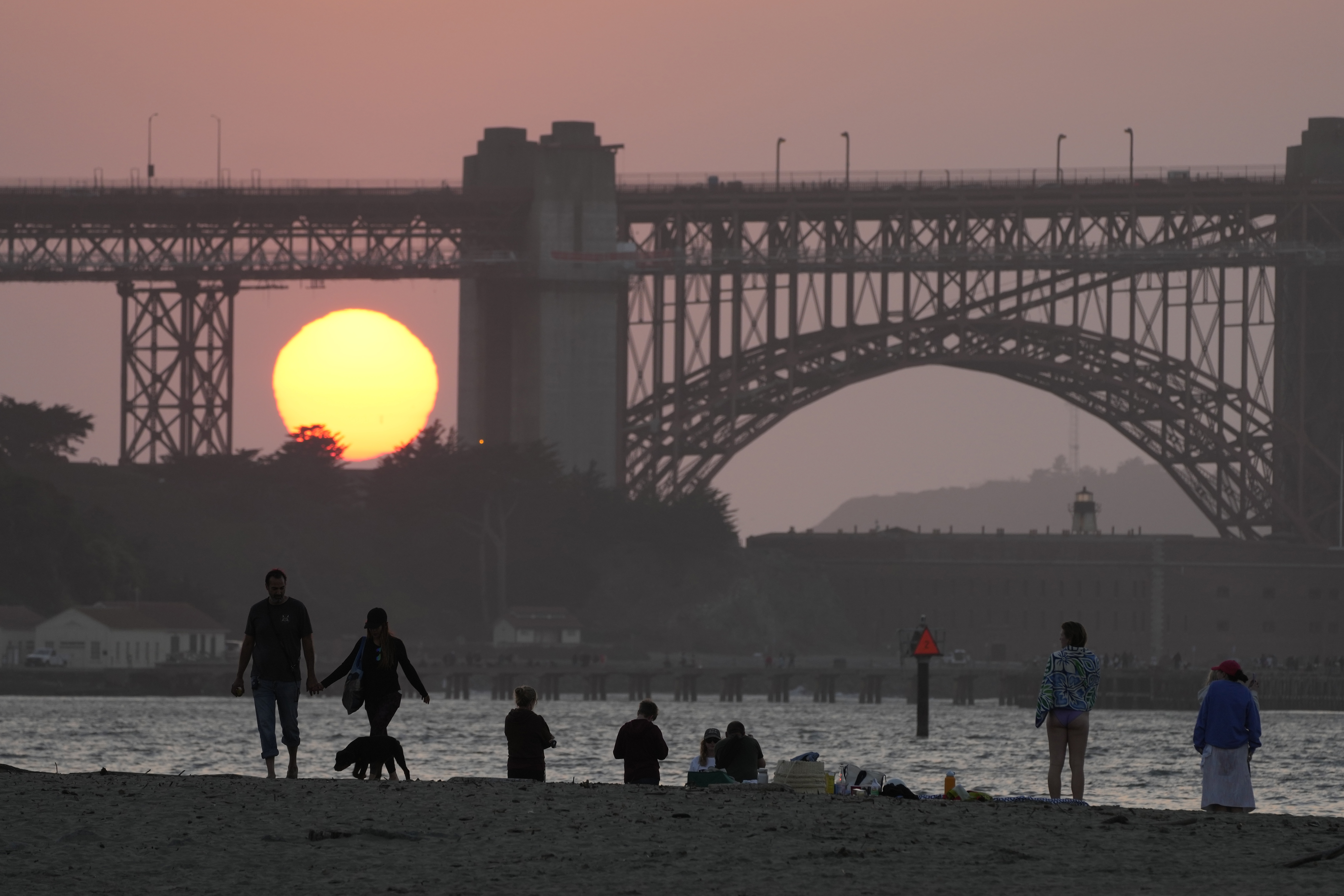 Η γέφυρα Golden Gate «οχυρώθηκε» έναντι των αυτοκτονιών-4