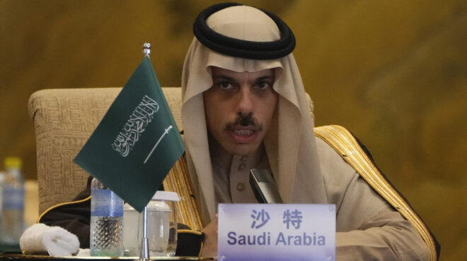 μυστική-συνάντηση-αράβων-στο-ριάντ-γι-562855219