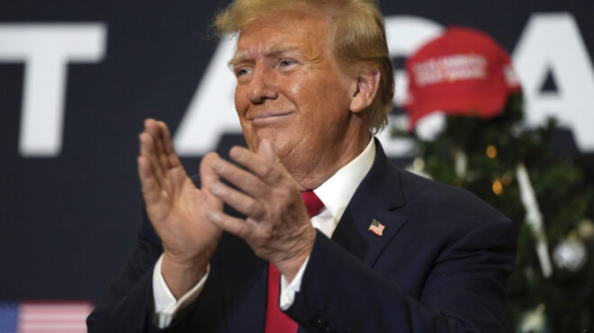 νέες-καταγγελίες-ο-τραμπ-έλαβε-εκατομ-562814206