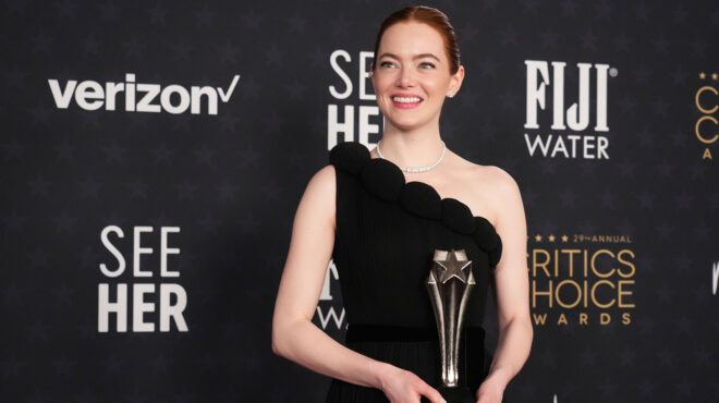 ένωση-αμερικανών-κριτικών-στην-εμμα-σ-562830697