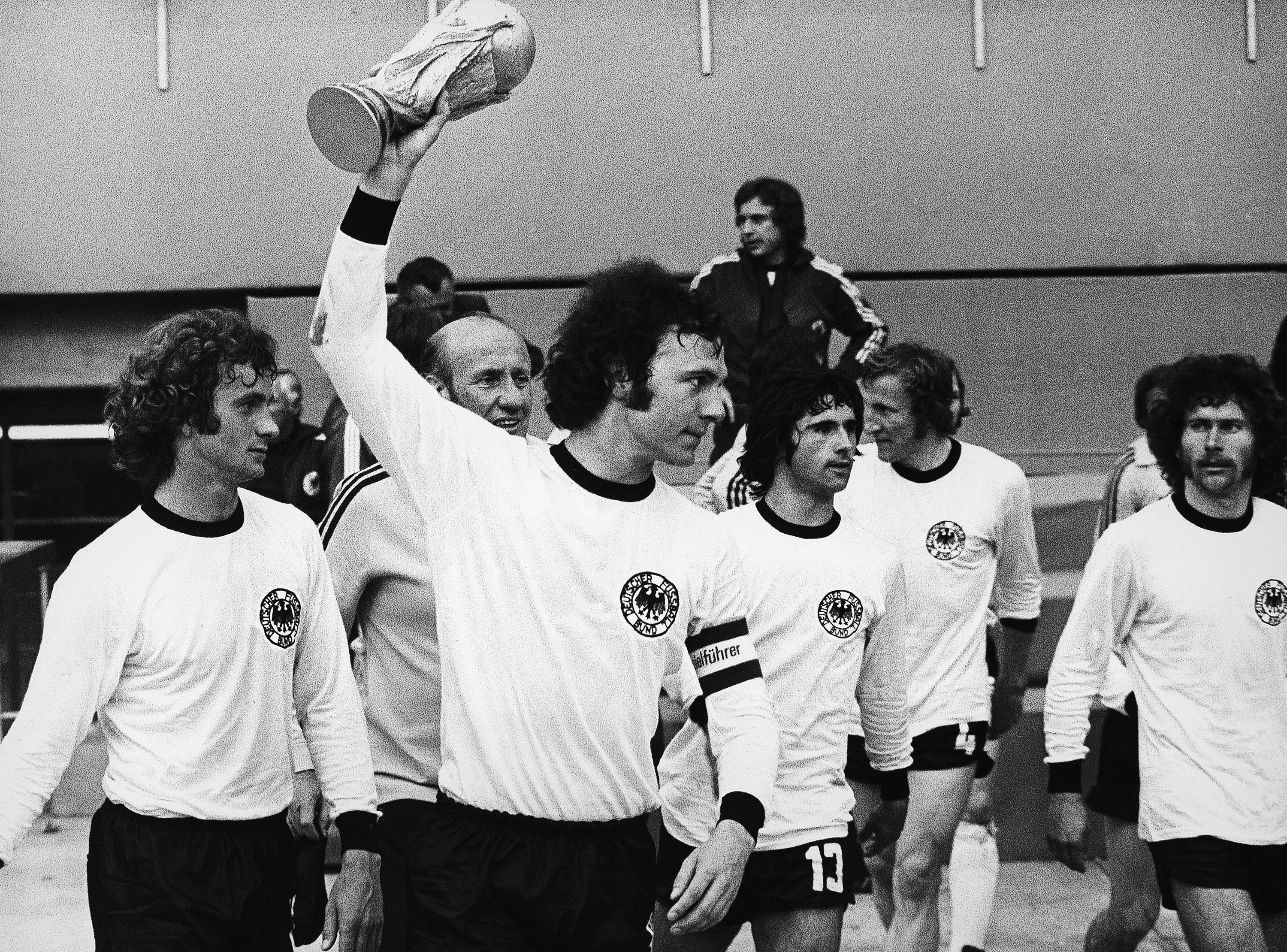 Φραντς Μπεκενμπάουερ: Εφυγε από τη ζωή ο θρύλος του γερμανικού ποδοσφαίρου-1