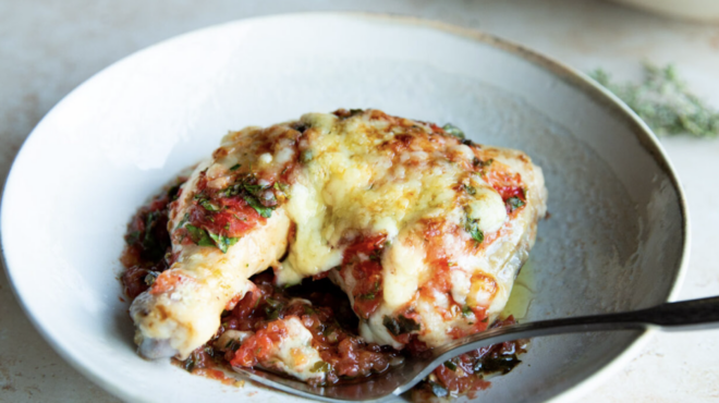 κοτόπουλο-κοκκινιστό-με-κουνουπίδι-562856983