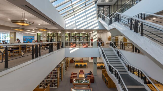 deree-the-american-college-of-greece-ακόμα-περισσότερες-ευκαιρίε-562833964