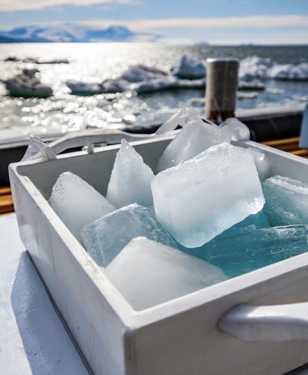 Κοκτέιλ στο Ντουμπάι με πάγο από… φιορδ της Γροιλανδίας-1