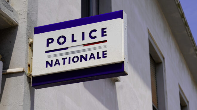 γαλλία-9χρονος-ζούσε-επί-δύο-χρόνια-μόν-562845859