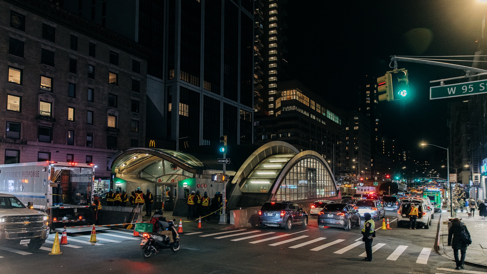 Νέα Υόρκη: Σύγκρουση συρμών του μετρό με 24 τραυματίες-1