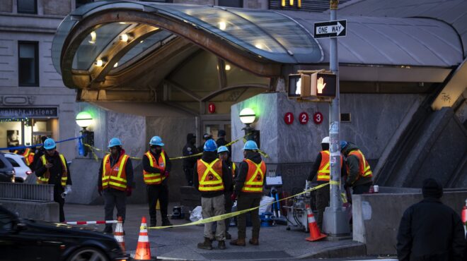 νέα-υόρκη-σύγκρουση-συρμών-του-μετρό-μ-562816099