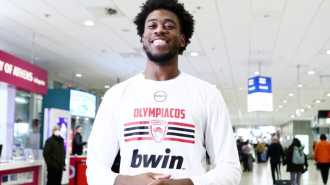 έφτασε-στην-ελλάδα-για-τον-ολυμπιακό-ο-562853671