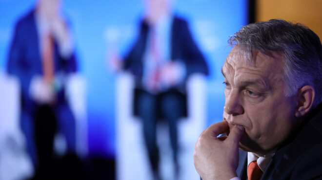 politico-ο-ορμπαν-και-η-διπλωματία-της-τουαλ-562858885