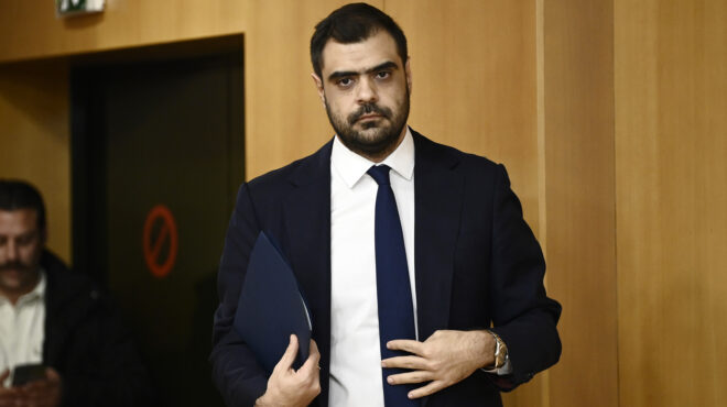 μαρινάκης-για-ομόφυλα-ζευγάρια-η-κυβέ-562825984