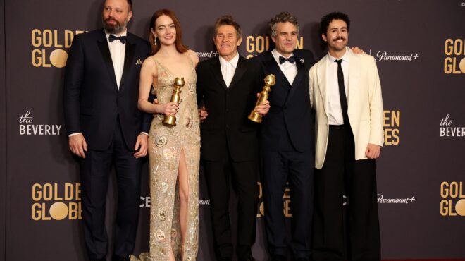 χρυσές-σφαίρες-κορυφαία-διάκριση-για-562817971