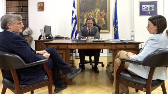 κορωνοϊός-γεωργιάδης-και-αγαπηδάκη-σ-562816732