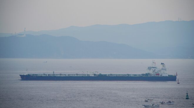 πειρατεία-σε-τάνκερ-εκκληση-της-πλοιο-562825741