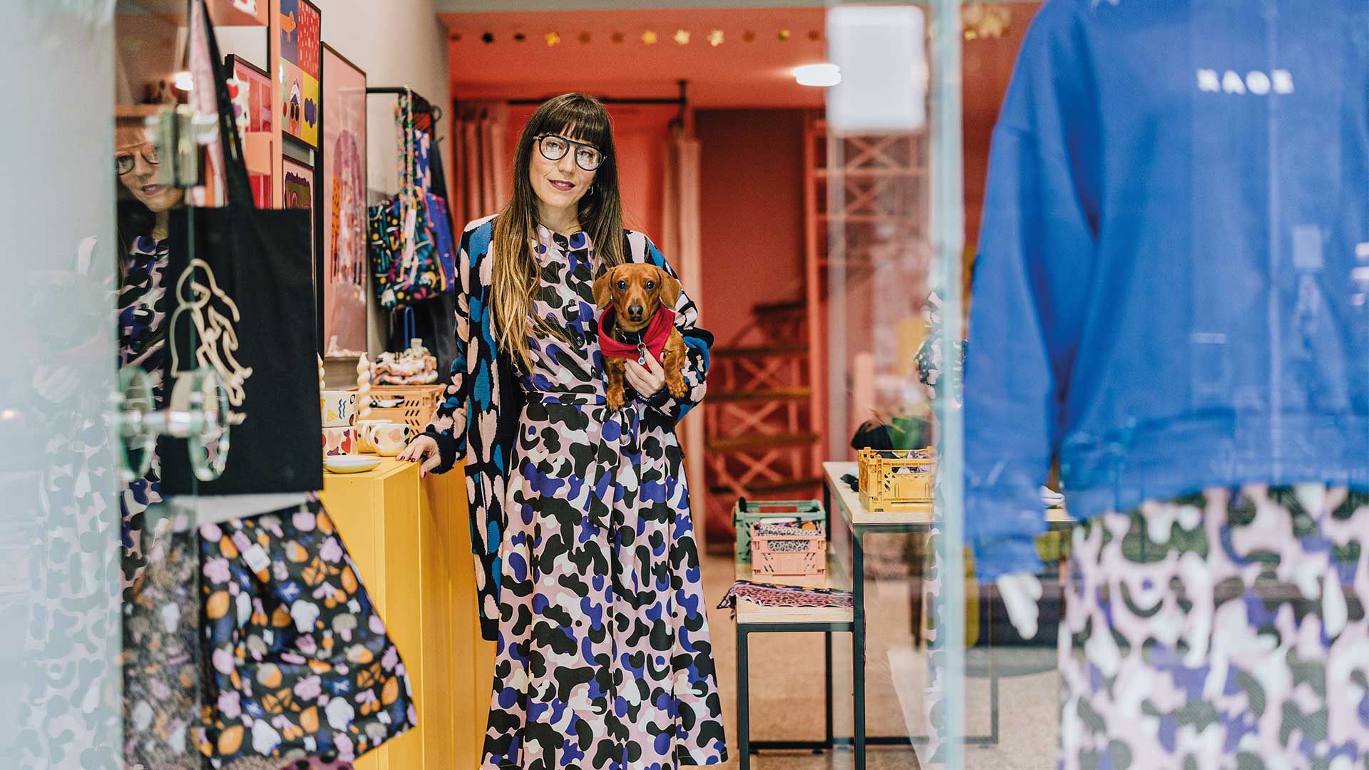 Η (θηλυκή) αναγέννηση της Κυψέλης-8