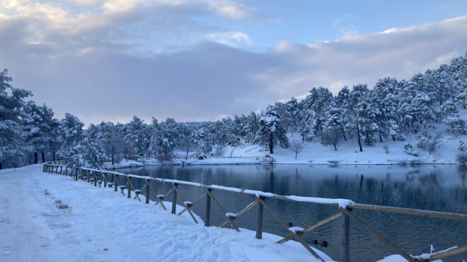 καιρός-μικρή-άνοδος-της-θερμοκρασίας-562823626