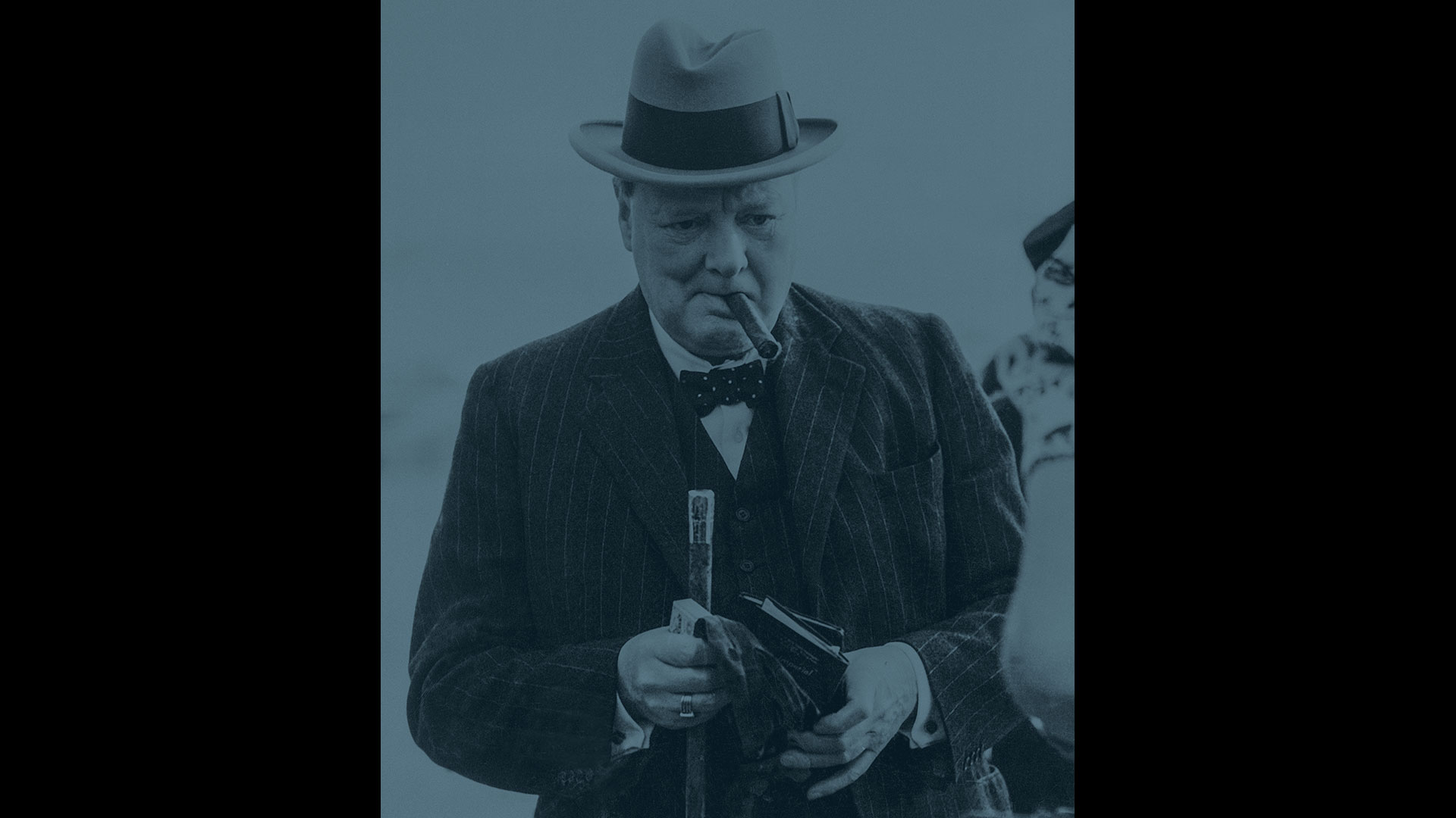 ουίνστον-τσώρτσιλ-από-ραδιοφώνου-562820665