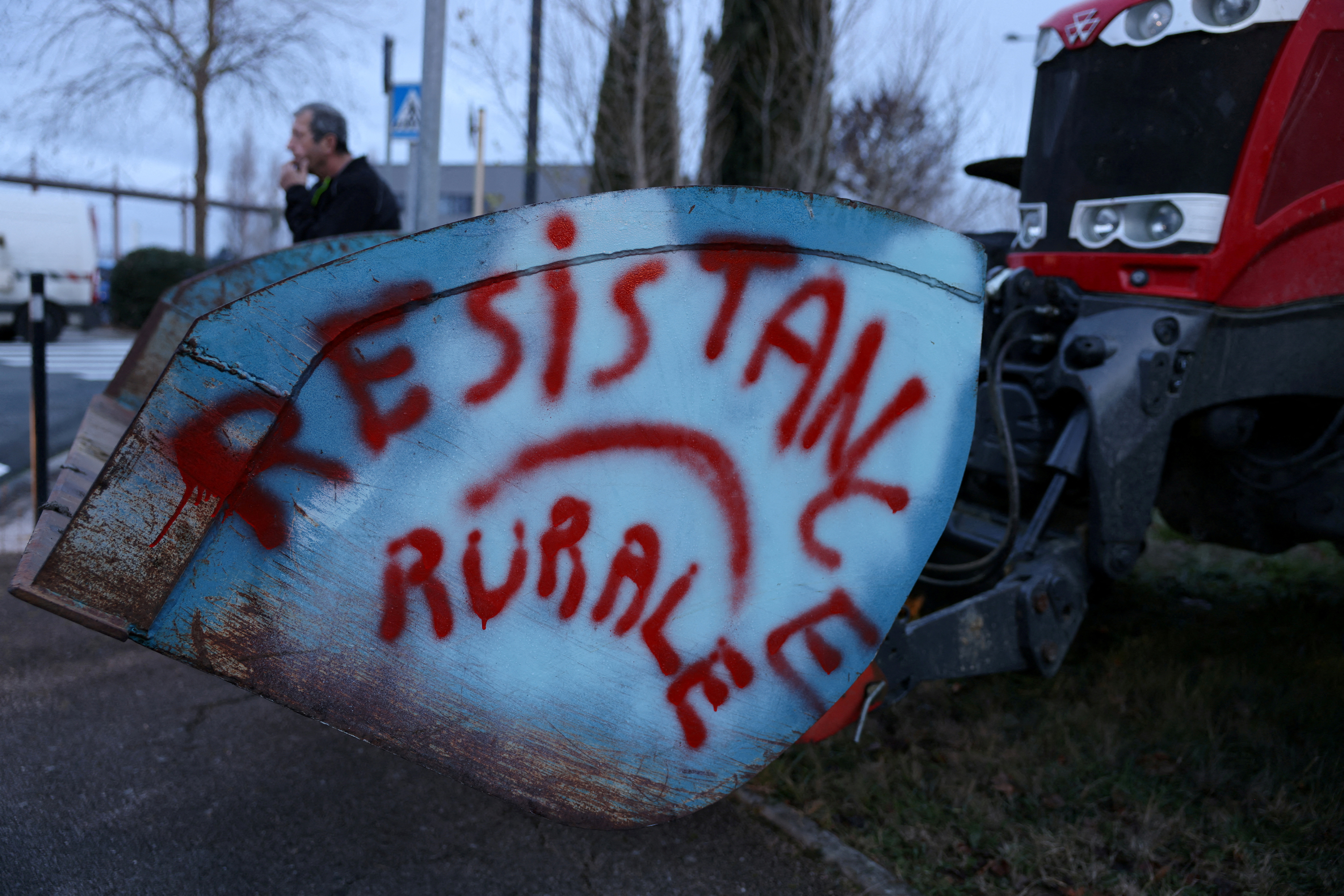 Οργή αγροτών στη Γαλλία: Πώς θα απαντήσει ο νέος πρωθυπουργός-1