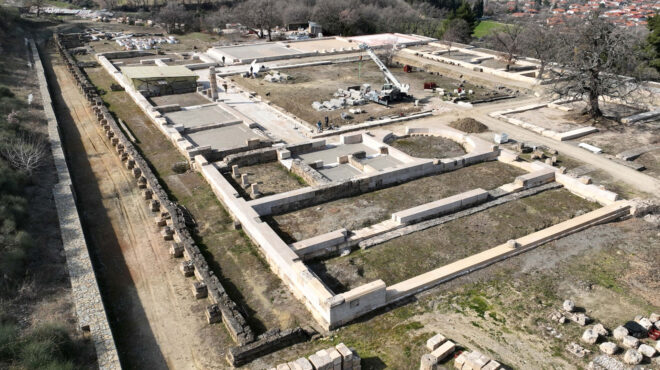 ανοίγει-το-ανάκτορο-του-φιλίππου-β-ο-562809814