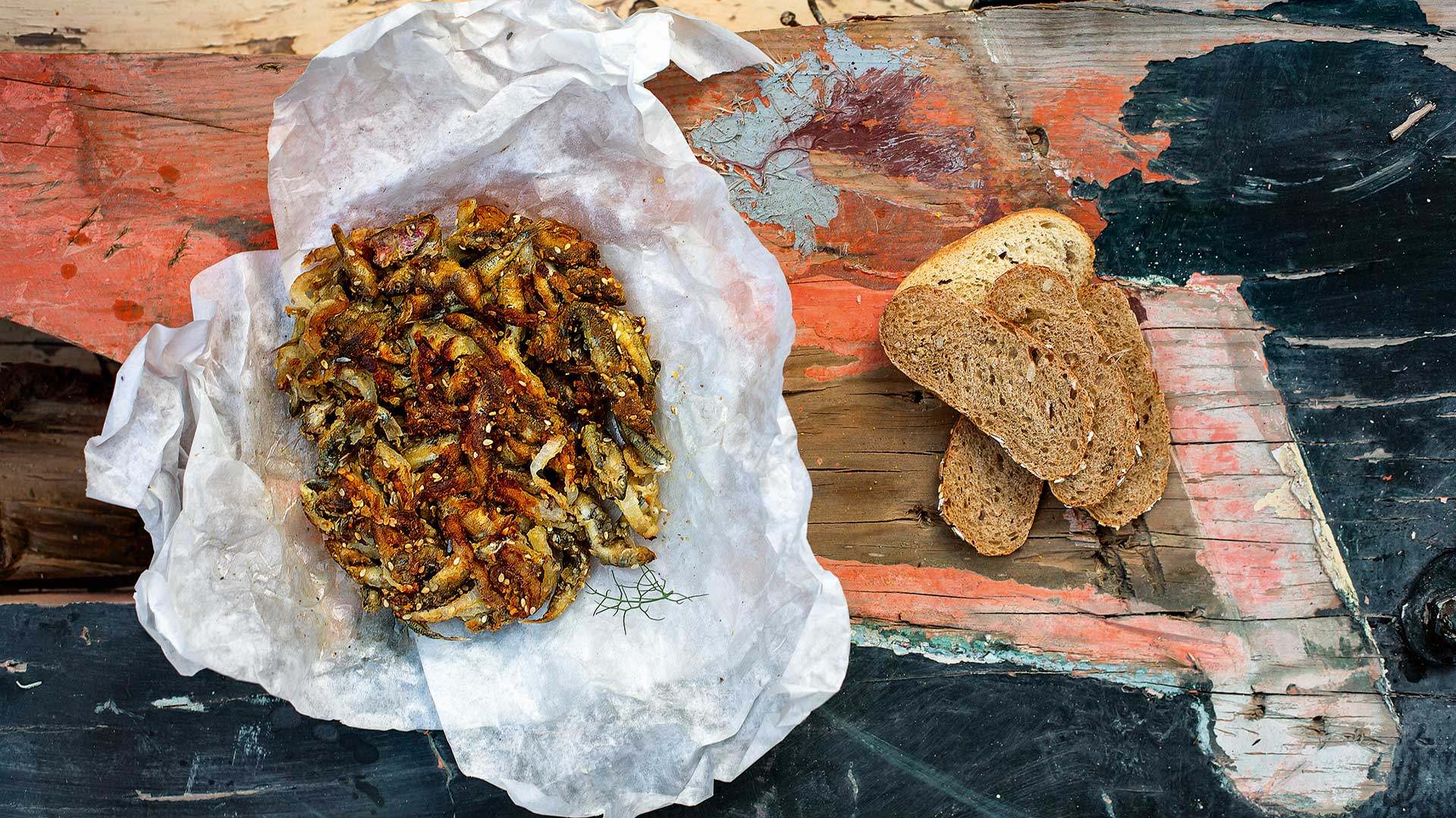 Τα 14 πιο ιδιαίτερα φαγητά της ελληνικής παράδοσης που δοκιμάσαμε στα ταξίδια μας-1