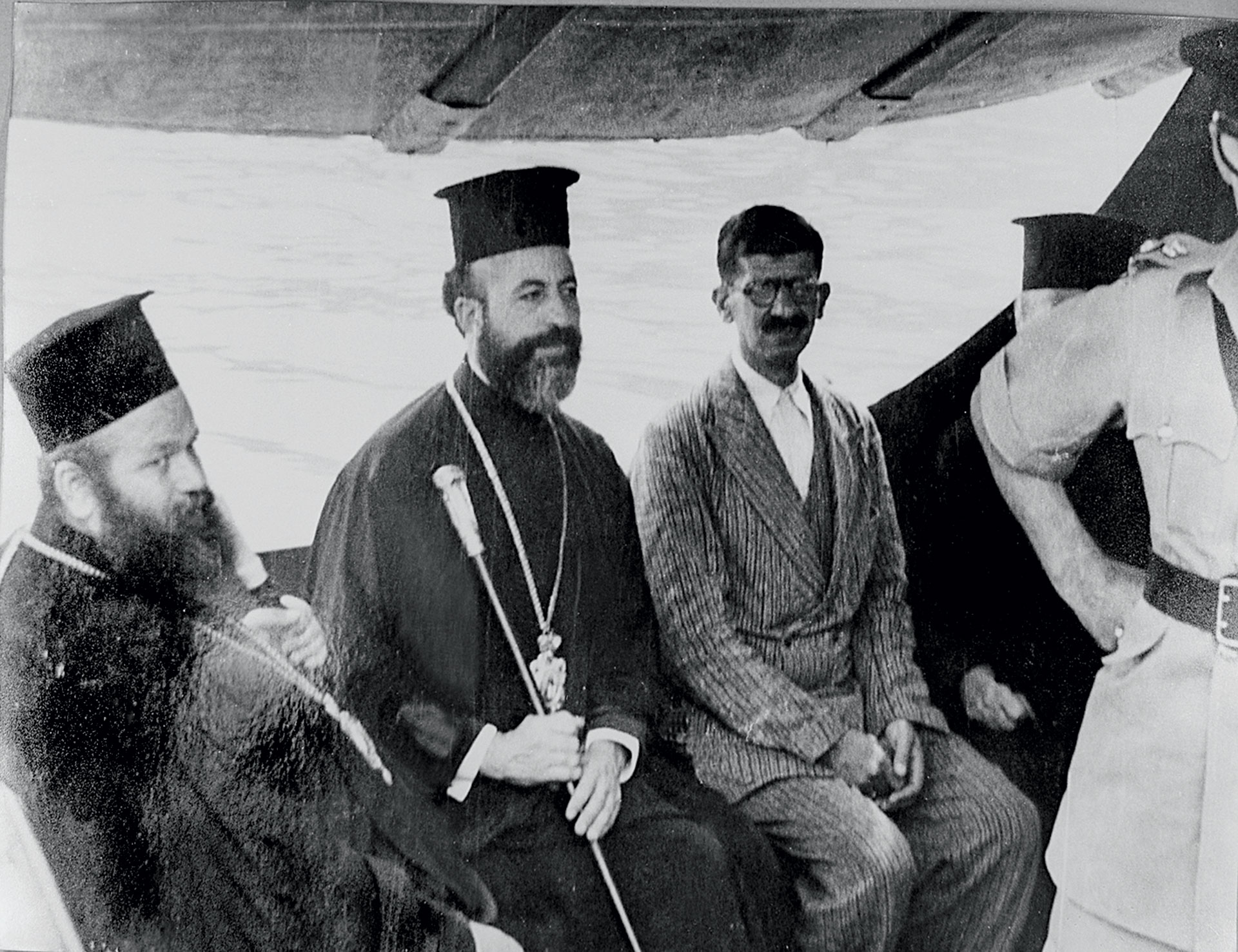 Αρχιεπίσκοπος Μακάριος – Ο Εθνάρχης Κύπρου ομιλεί-13