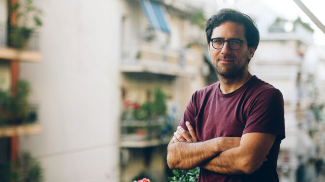 μπερλινάλε-και-με-ελληνικό-χρώμα-562844002