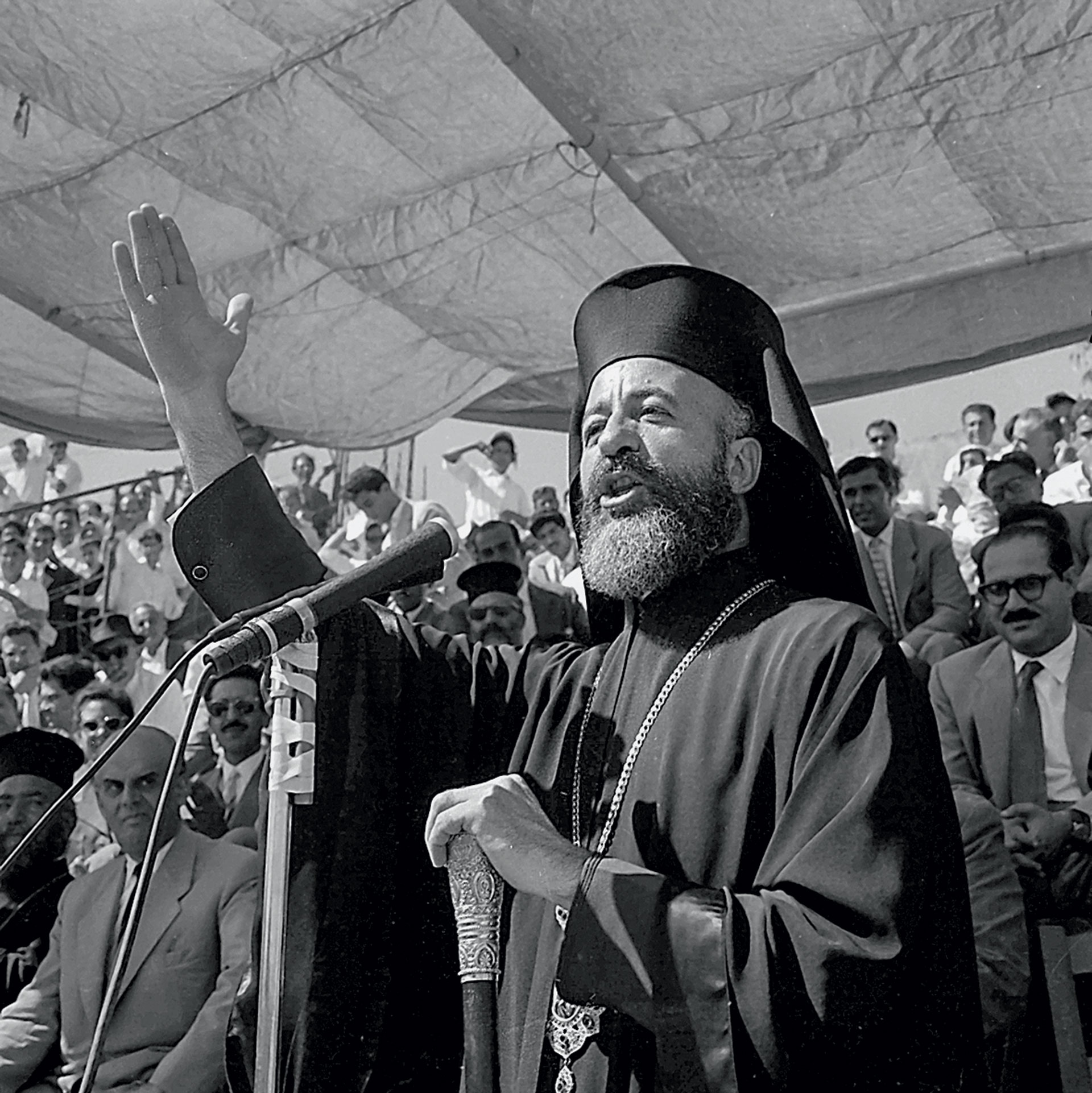 Αρχιεπίσκοπος Μακάριος – Ο Εθνάρχης Κύπρου ομιλεί-16