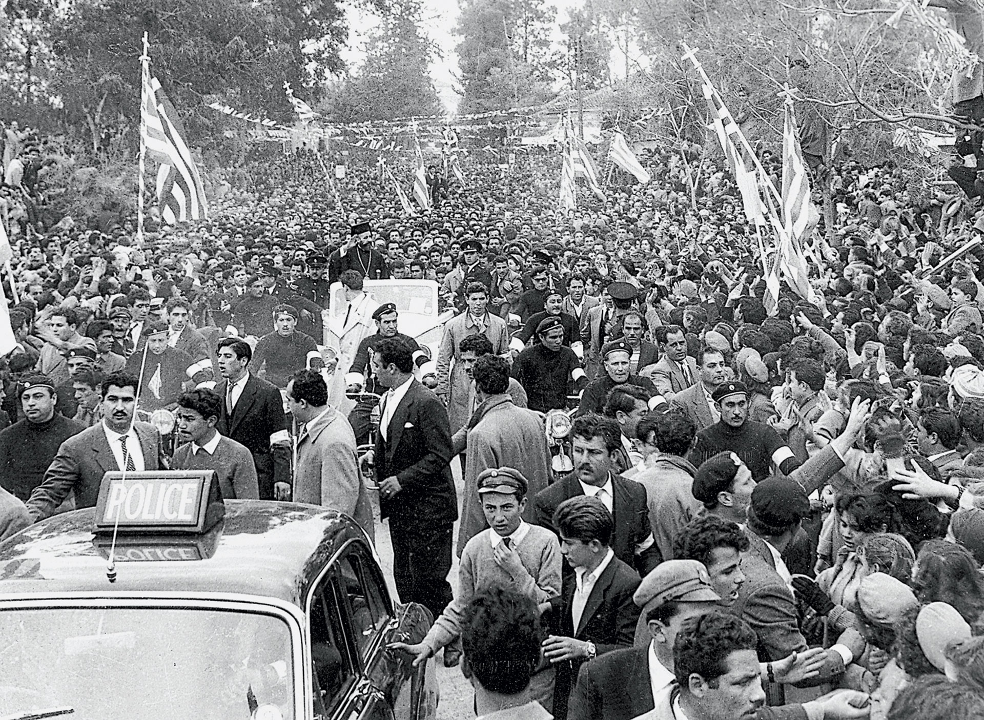 Αρχιεπίσκοπος Μακάριος – Ο Εθνάρχης Κύπρου ομιλεί-18