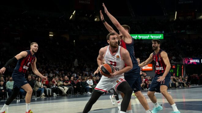 μπασκόνια-ολυμπιακός-80-69-δεύτερη-ήττα-562827643