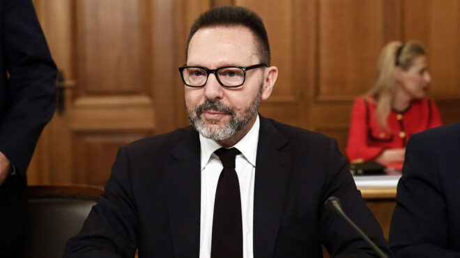 το-καλοκαίρι-βλέπει-μείωση-επιτοκί-562852909