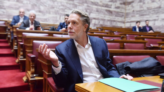 εντός-και-εκτός-οι-ανακοινώσεις-μητσο-562821673