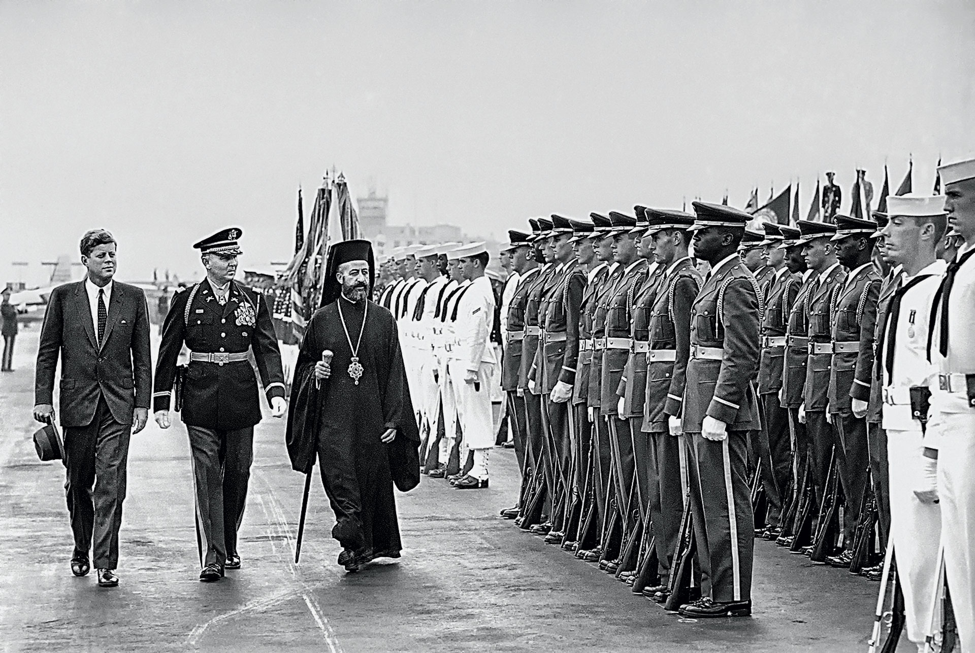 Αρχιεπίσκοπος Μακάριος – Ο Εθνάρχης Κύπρου ομιλεί-21