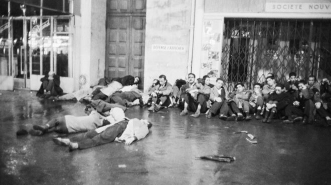 μαύρος-στις-ηπα-λευκός-στη-γαλλία-562853632