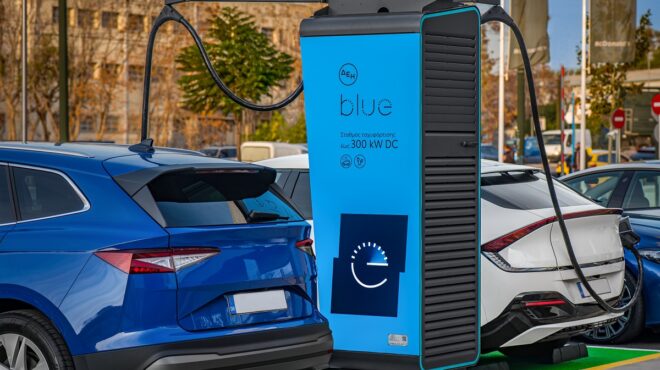 μεγαλώνει-διαρκώς-το-δίκτυο-δεη-blue-562835614