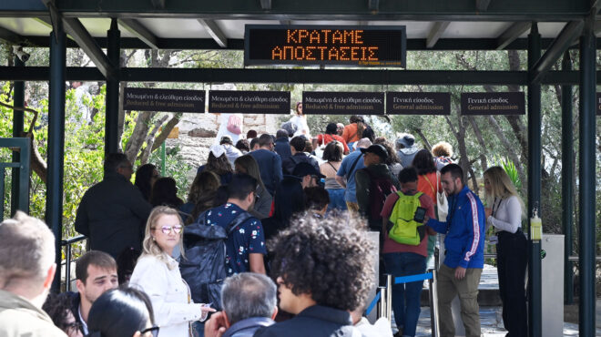 μαίνεται-η-διαμάχη-για-τα-εισιτήρια-στ-562832245