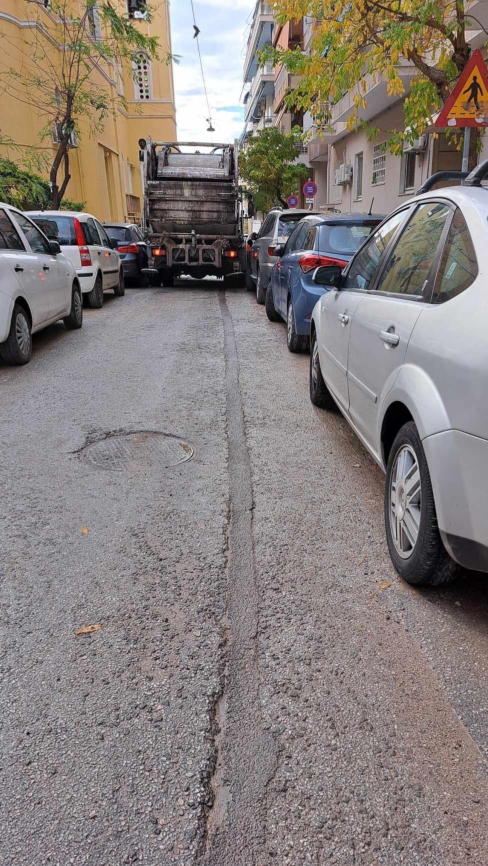 Η γειτονιά ανήκει στα Ι.Χ. και στα τραπέζια της-2