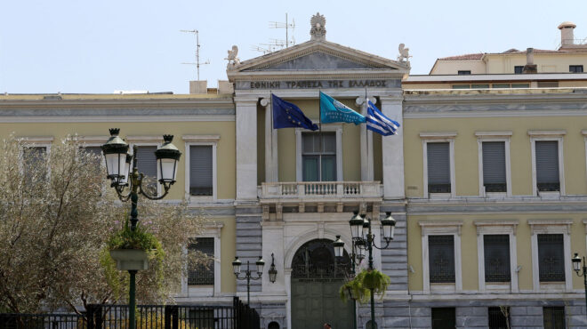 η-εθνική-άντλησε-600-εκατ-από-τις-αγορές-μ-562843588