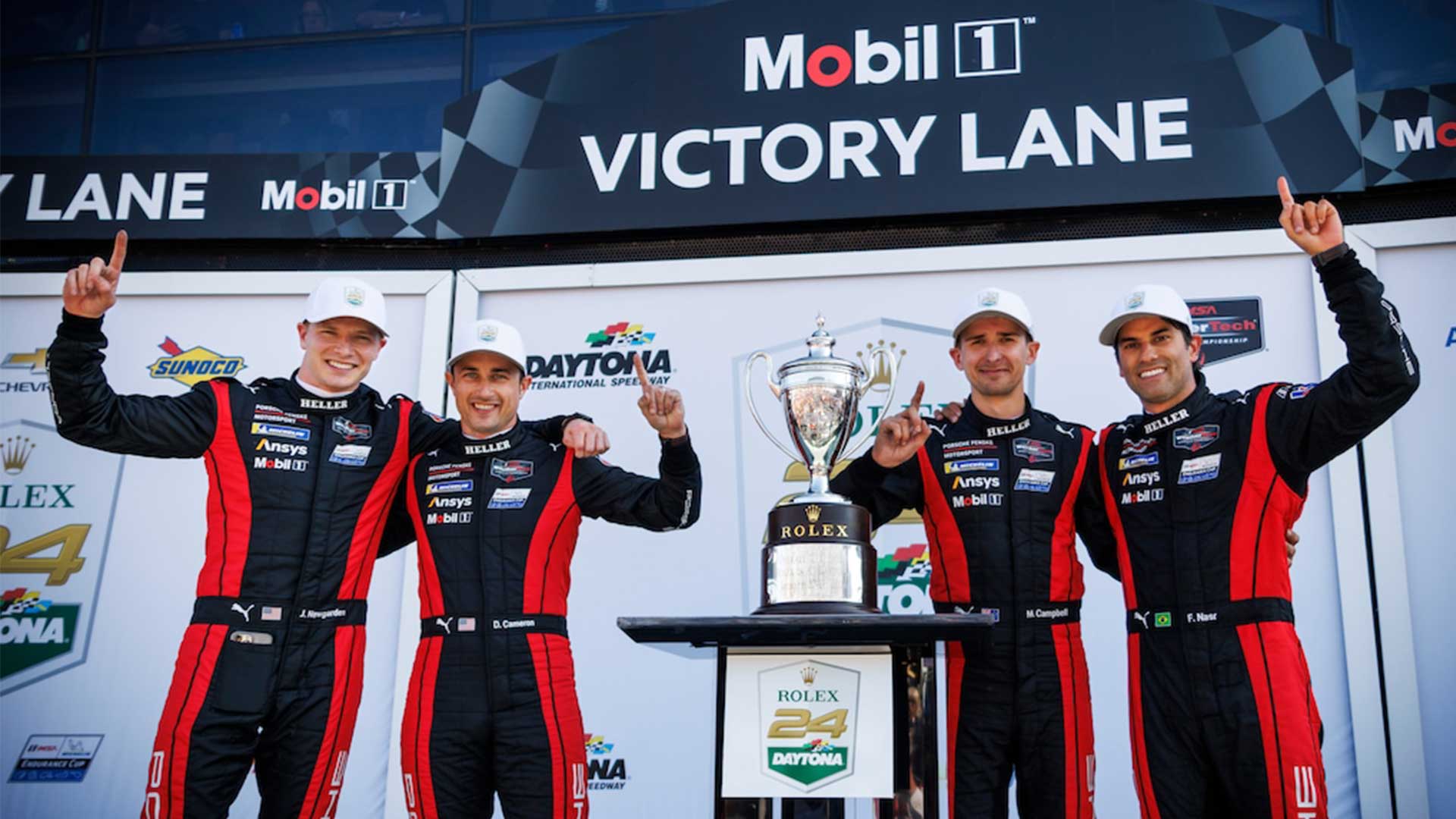 Η ακλόνητη δέσμευση βγήκε νικήτρια στον αγώνα 24 Rolex At Daytona-1