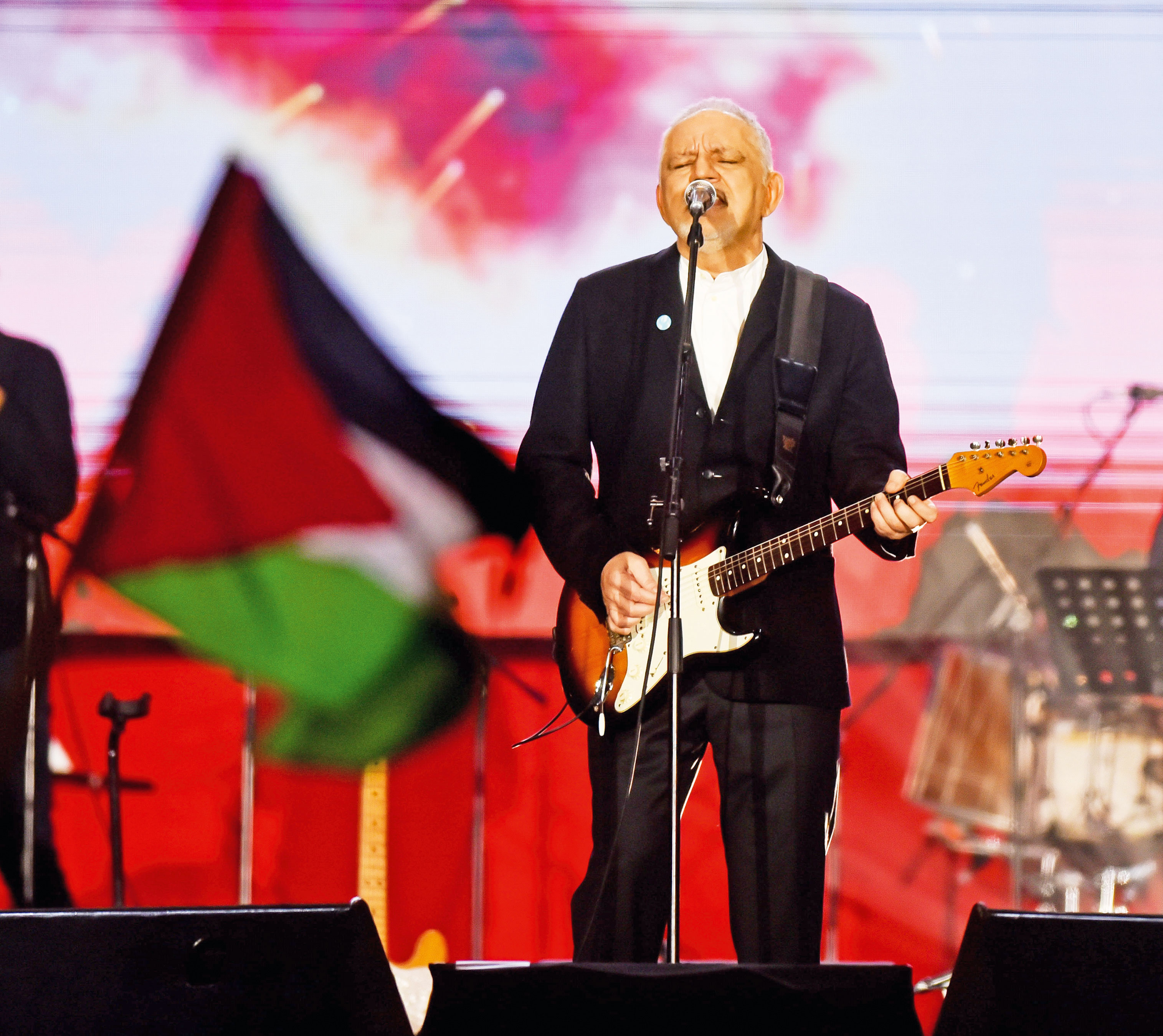 Επίδειξη σημαίας-1