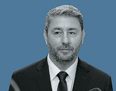 Νίκος Ανδρουλάκης: Σάλπιγγες-1