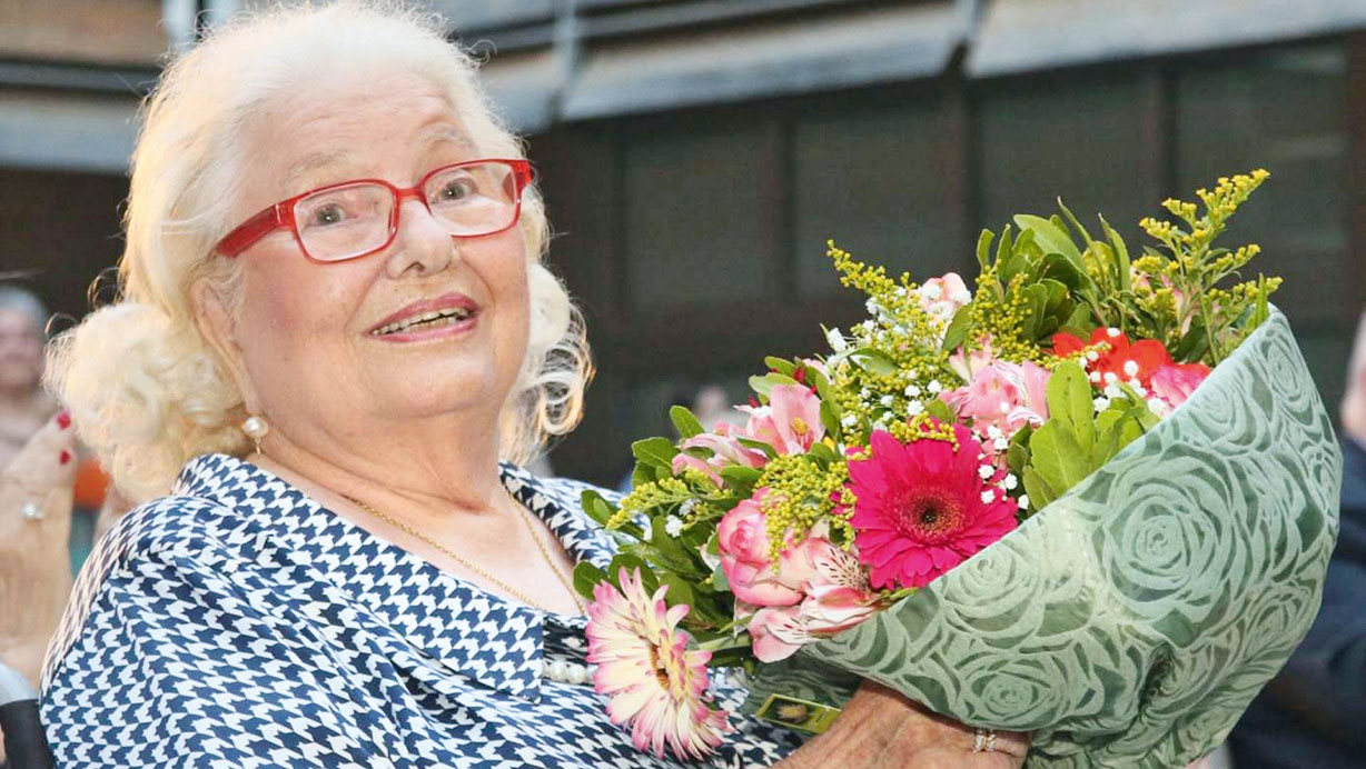 Αιμιλία Γερουλάνου: αποχαιρετίζοντας τις αληθινές αρετές του αστικού κόσμου-1