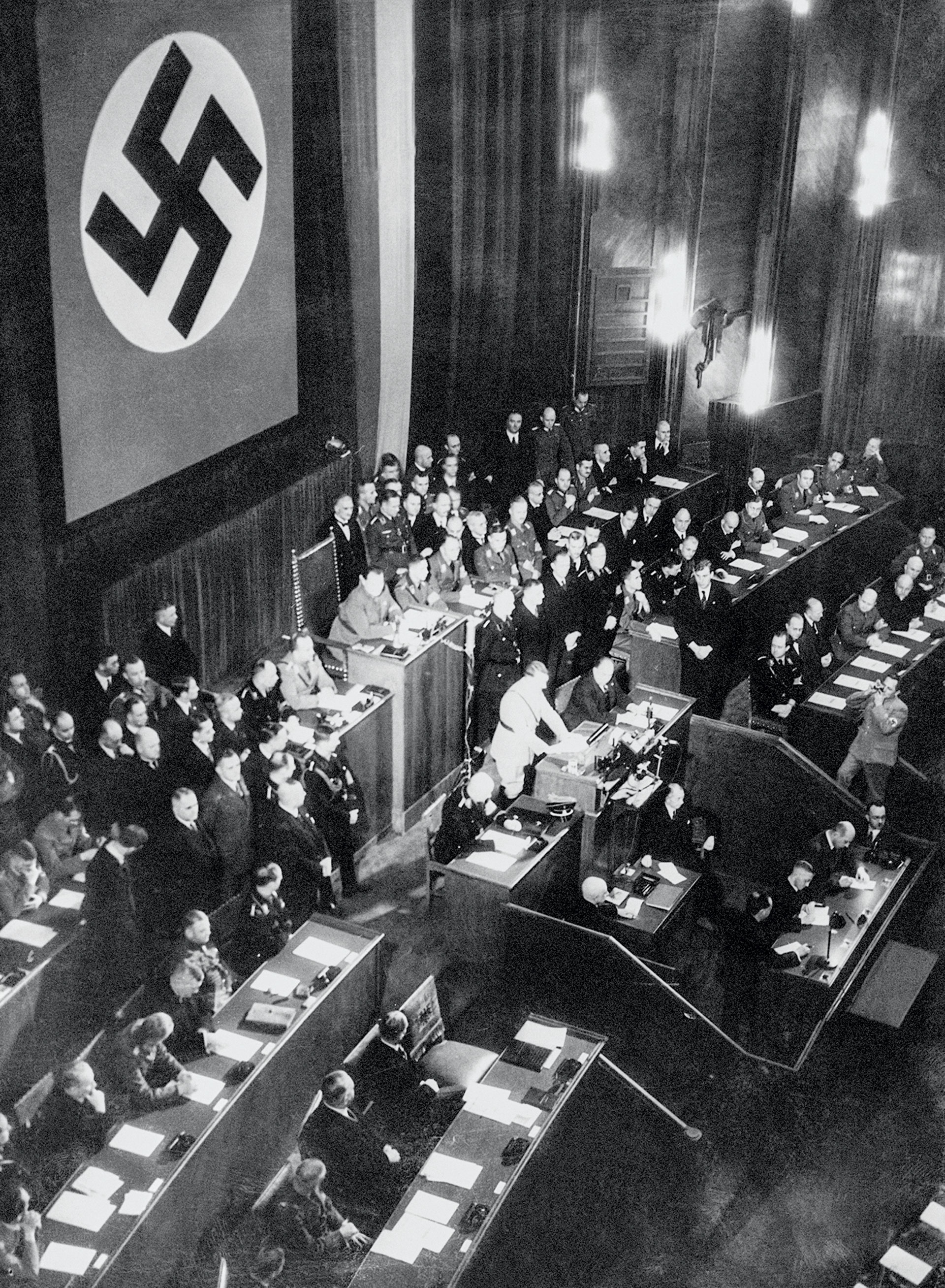 Αδόλφος Χίτλερ – Ο πολιτικός δωδεκάλογος-10