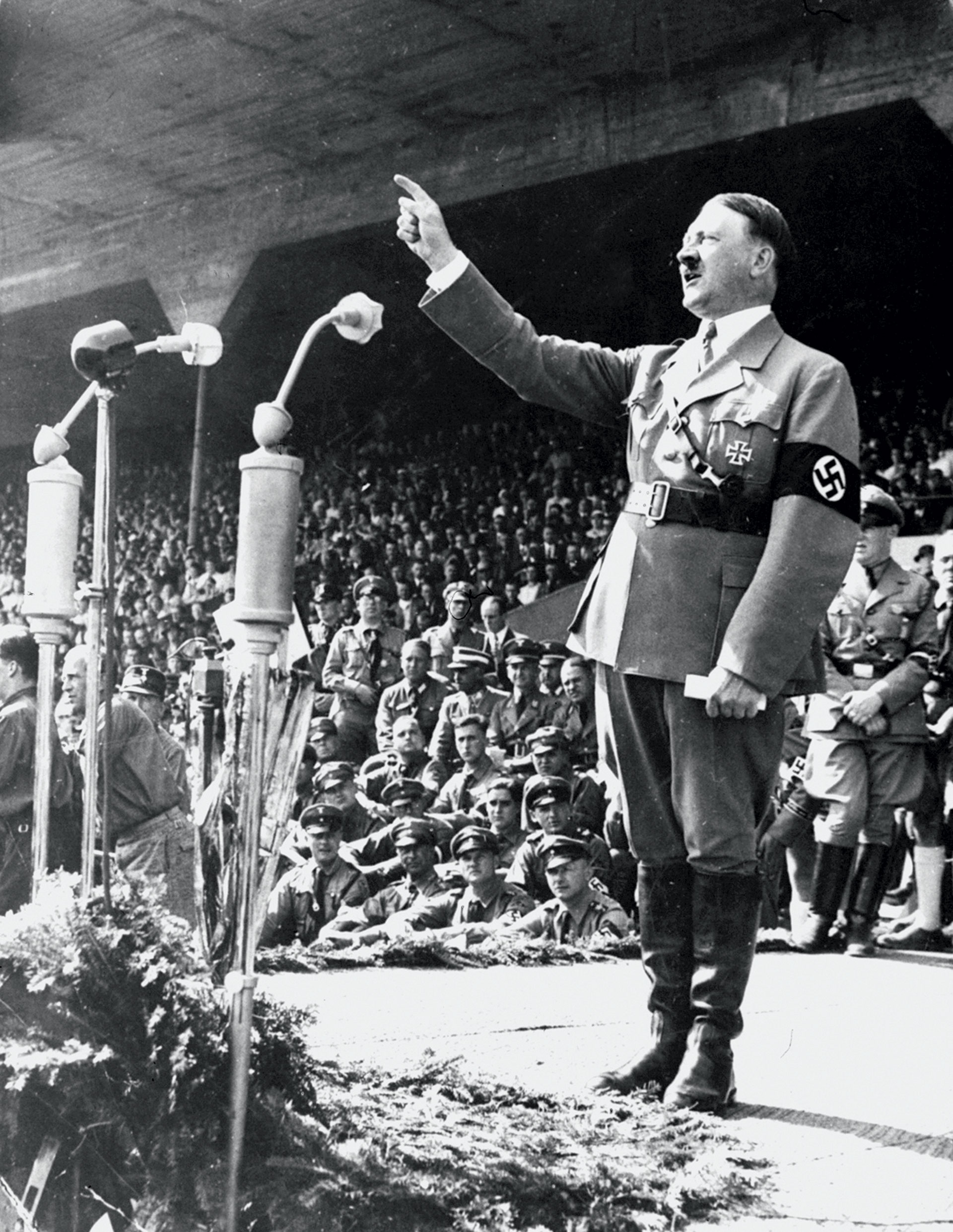 Αδόλφος Χίτλερ – Ο πολιτικός δωδεκάλογος-13