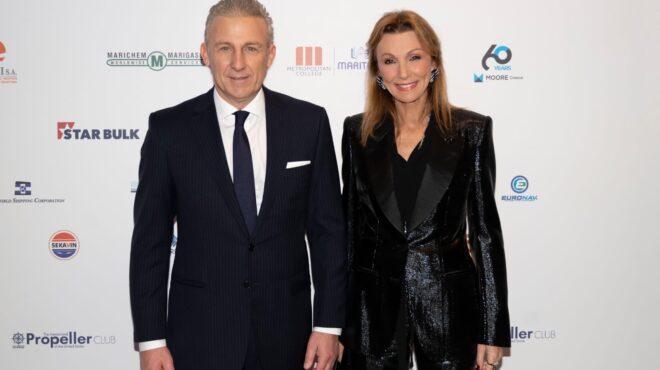 λαμπρή-εκδήλωση-για-τα-βραβεία-amver-στην-ε-562815238