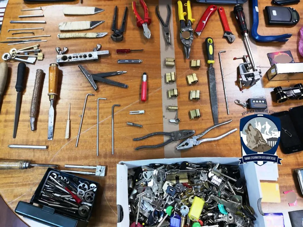 «Vor V Zakone»: Στα χέρια της ΕΛ.ΑΣ. συμμορία εκβιαστών και διαρρηκτών-6