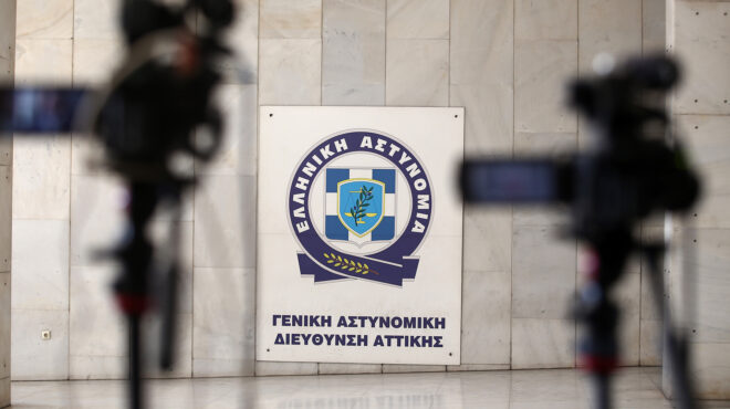 παγκράτι-συνελήφθη-40χρονος-για-απειλέ-562831993