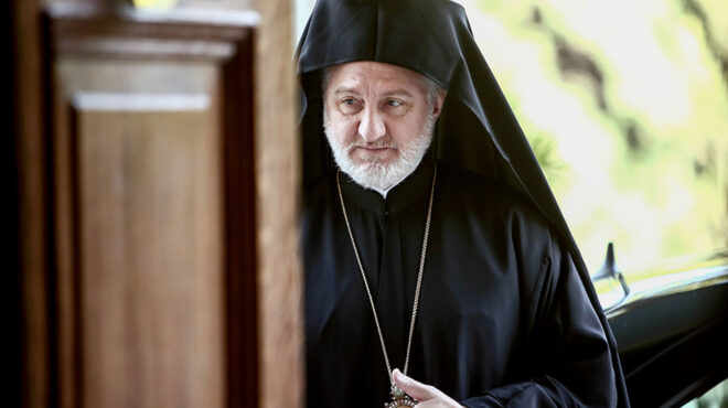 ελπιδοφόρος-στενή-και-εγκάρδια-η-σχέσ-562846018