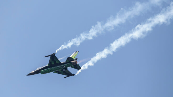 η-νορβηγία-στέλνει-δύο-μαχητικά-f-16-στη-δ-562811710