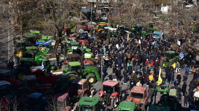 ενισχύουν-τα-μπλόκα-οι-αγρότες-562856212